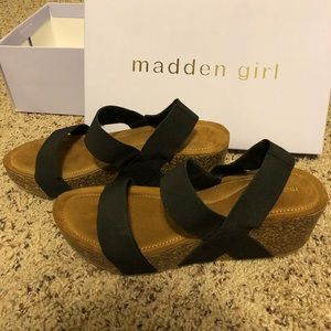 Madden girl black platform summer strappy sandals